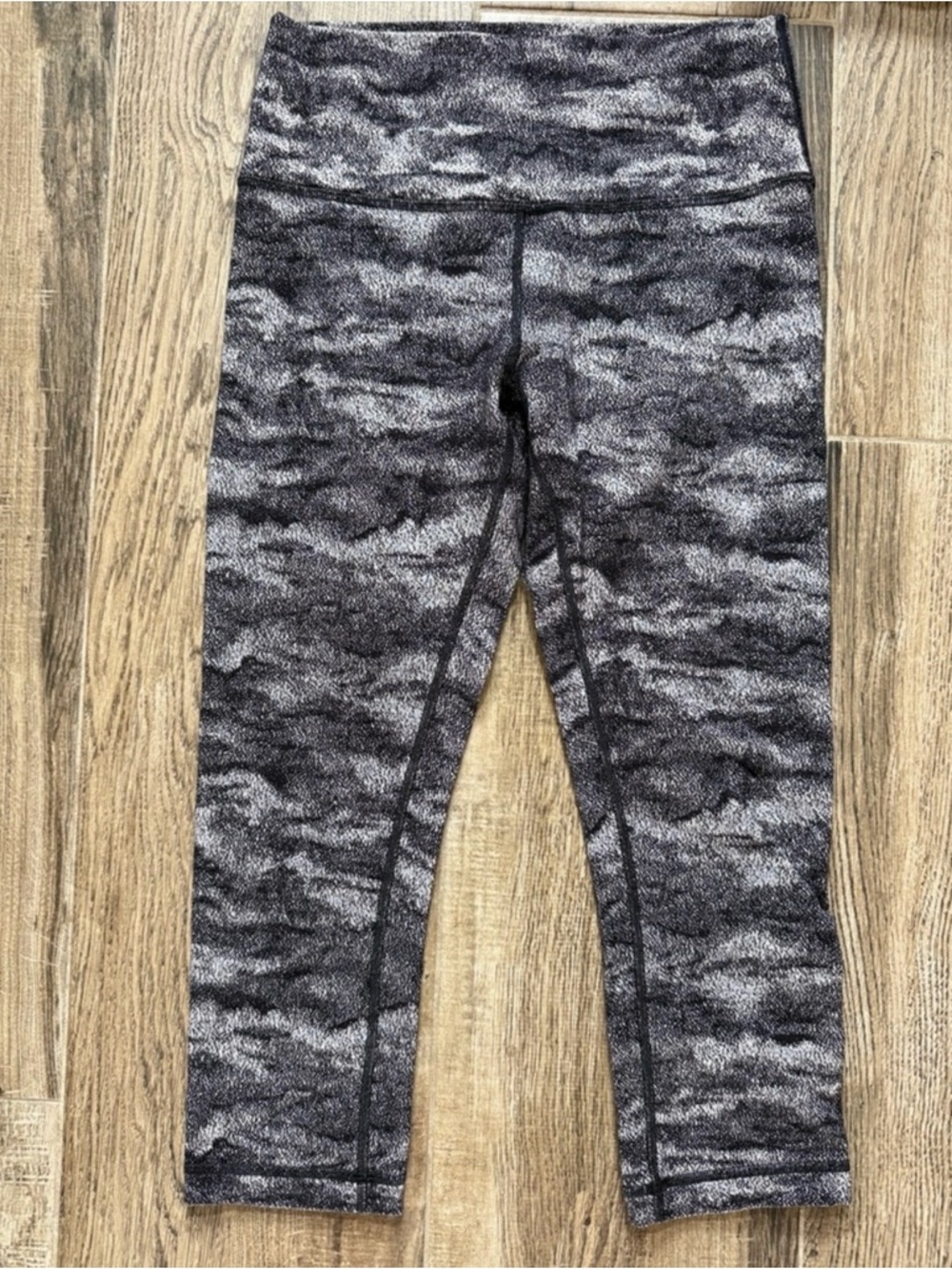 Lululemon Cropped Leggings